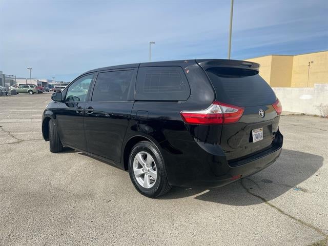 2017 Toyota Sienna L