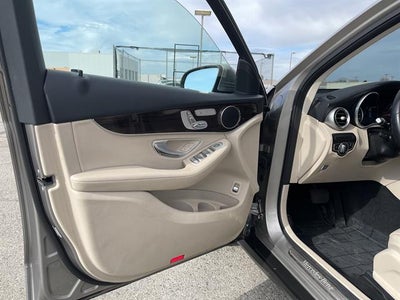 2022 Mercedes-Benz GLC 300 GLC 300