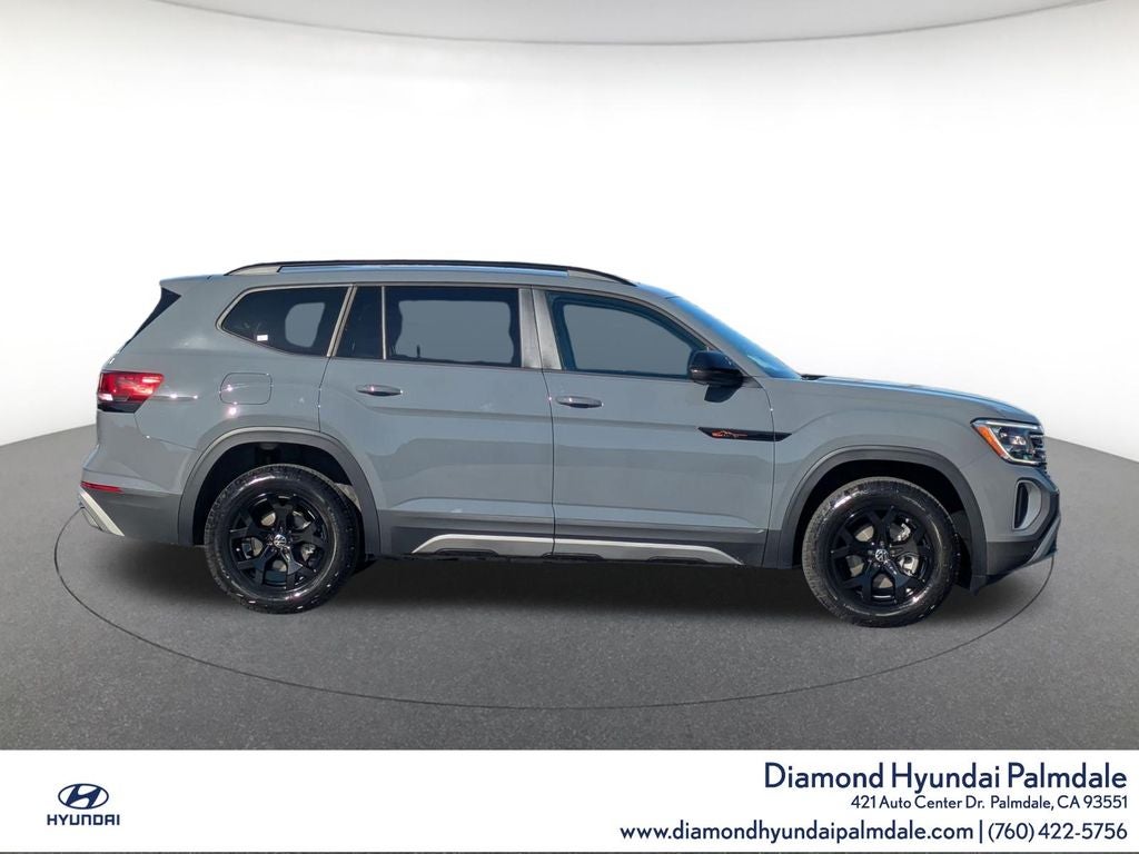 2025 Volkswagen Atlas 2.0T Peak Edition