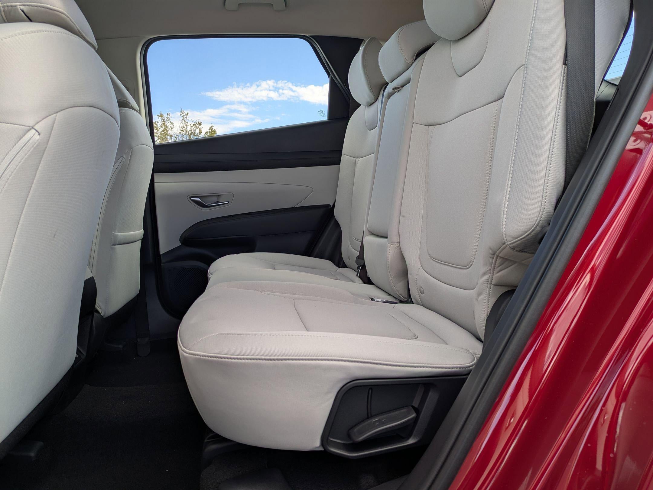 2026 Hyundai Tucson SE FWD