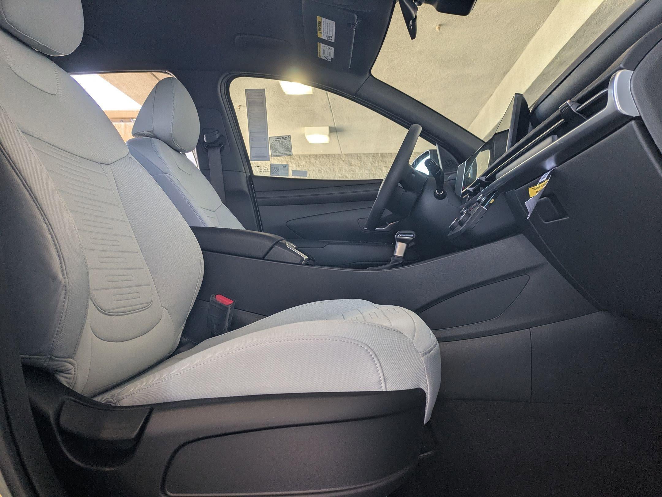 2025 Hyundai Santa Cruz SE FWD