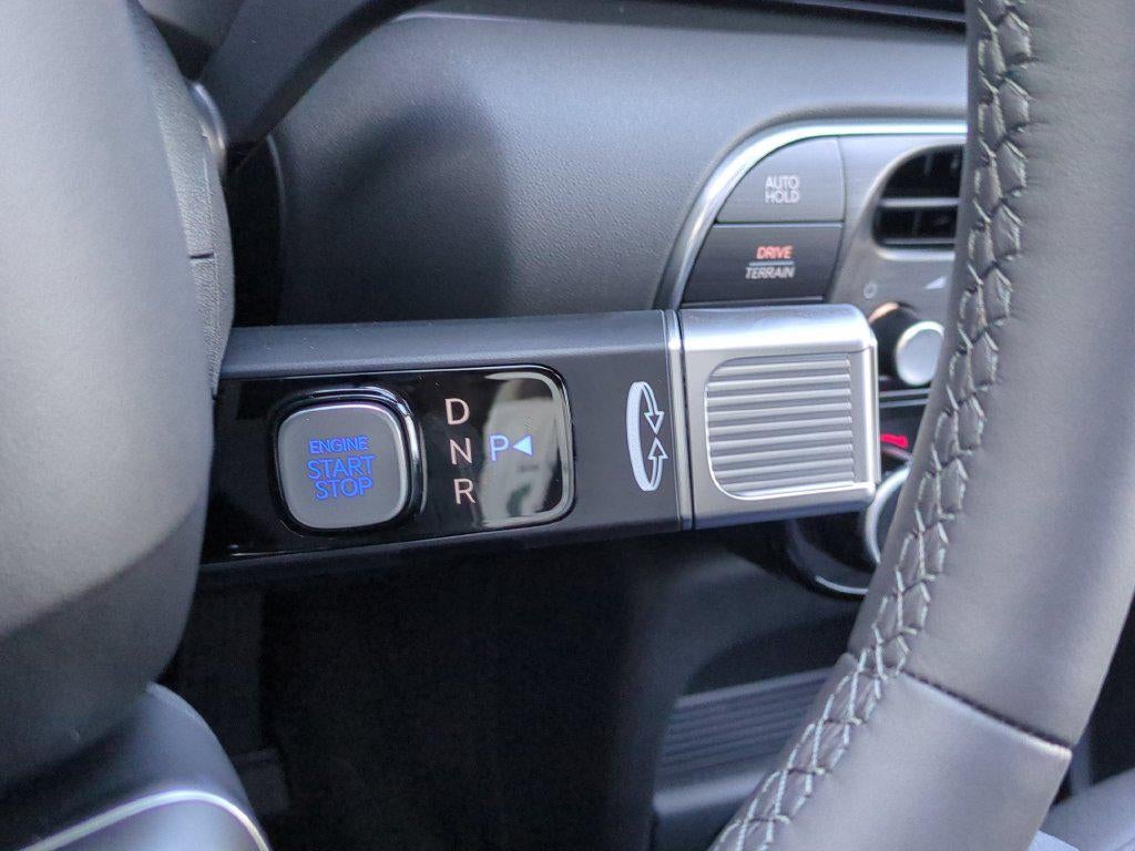 2027 Hyundai Palisade Hybrid Limited 8P