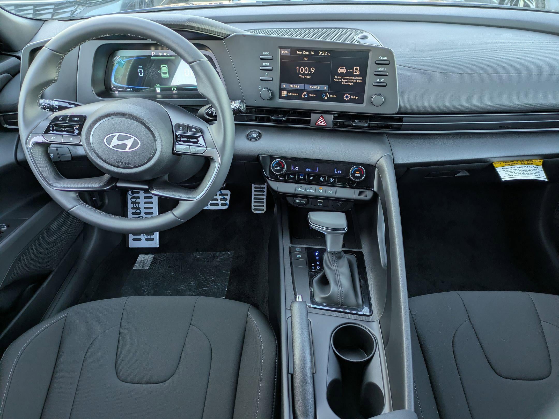 2026 Hyundai Elantra SEL Sport