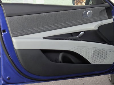 2025 Hyundai Elantra Hybrid Limited