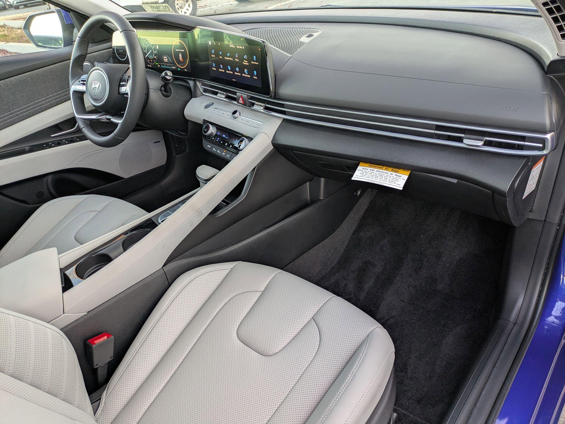 2025 Hyundai Elantra Hybrid Limited