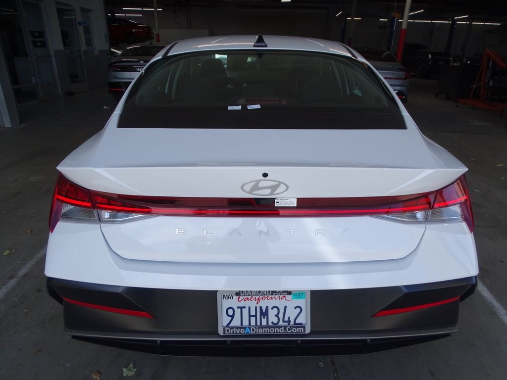 2025 Hyundai Elantra SEL Convenience