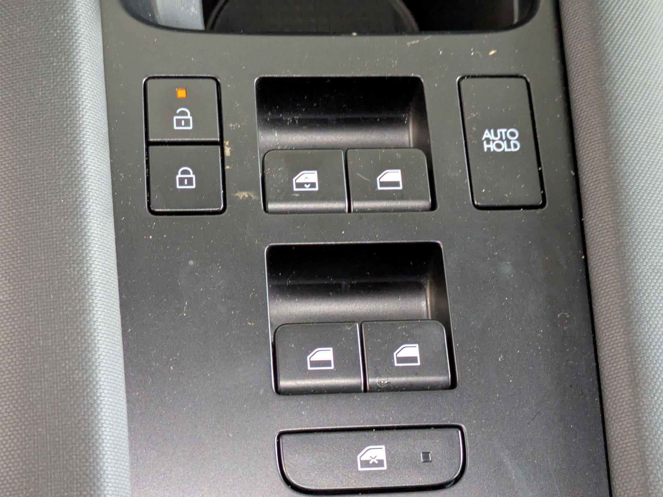 2025 Hyundai IONIQ 6 SE