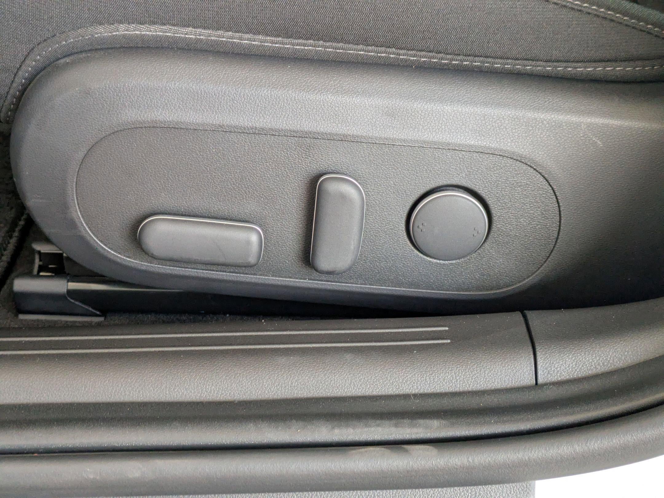 2025 Hyundai IONIQ 6 SE