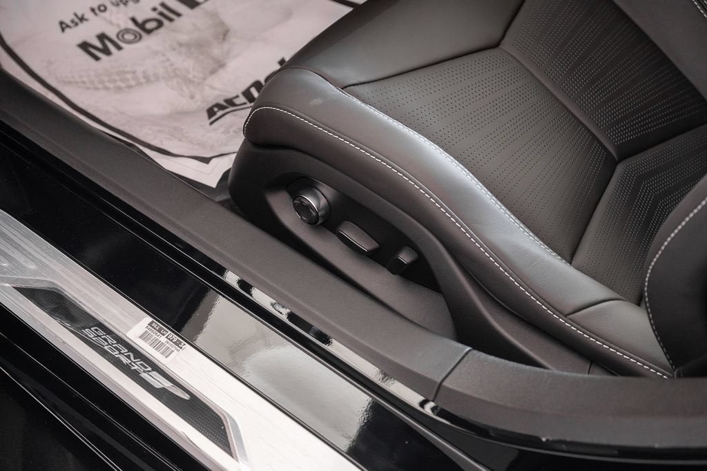 2027 Chevrolet Corvette Grand Sport 2LT