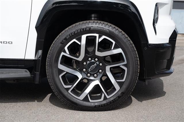 2024 Chevrolet Silverado EV RST