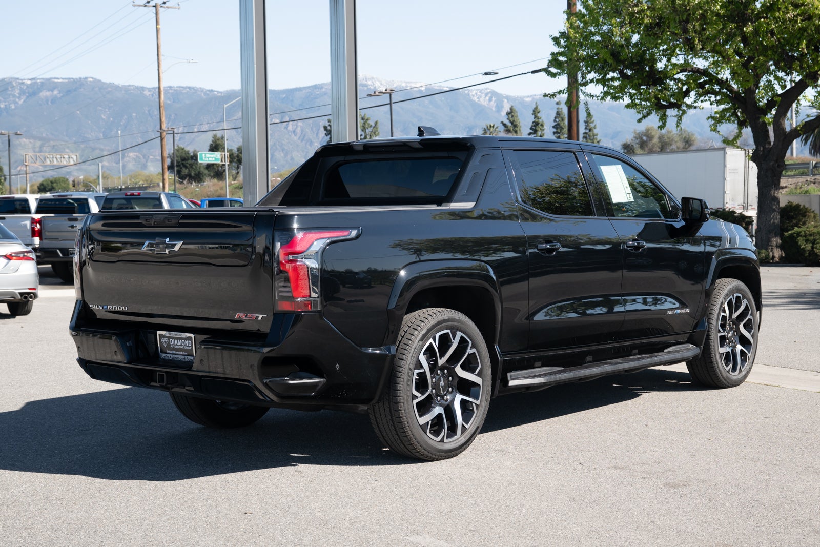 2024 Chevrolet Silverado EV RST