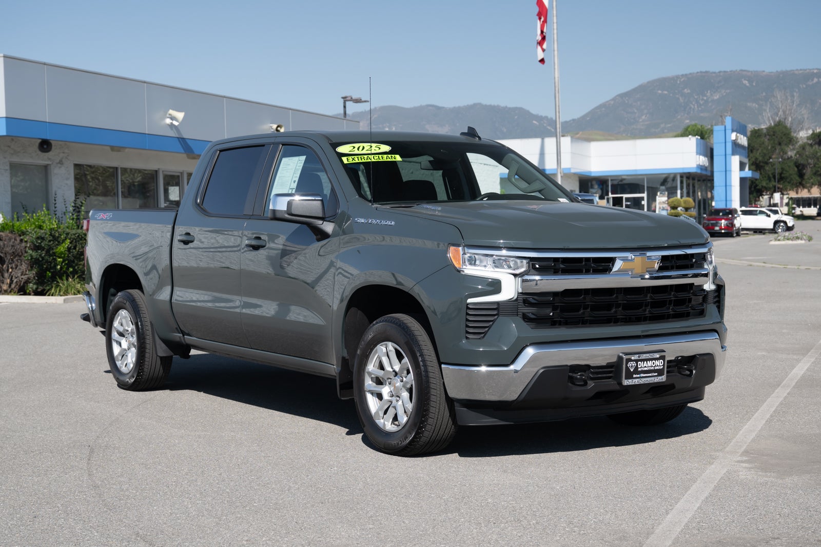 2025 Chevrolet Silverado 1500 LT (2FL)