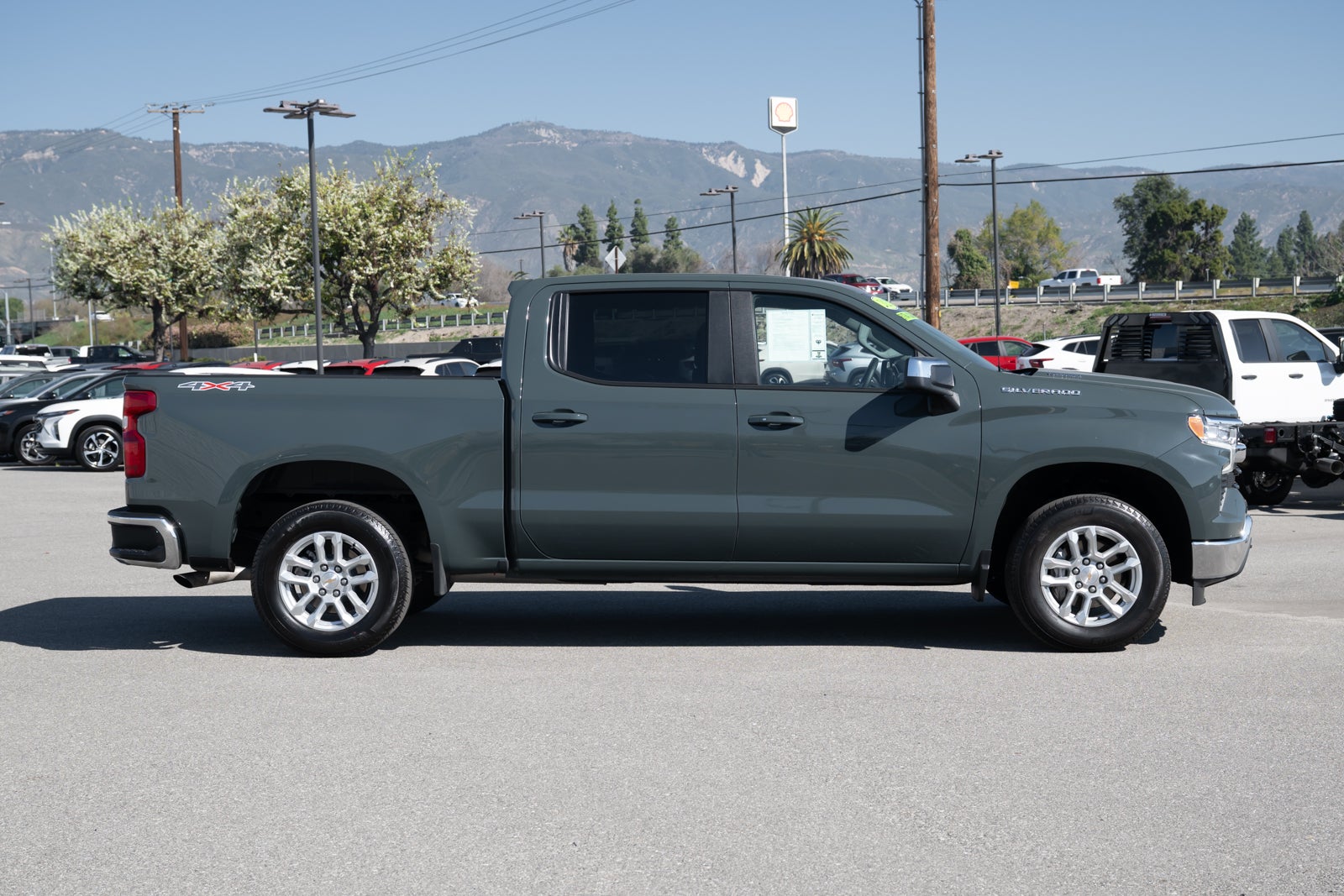 2025 Chevrolet Silverado 1500 LT (2FL)