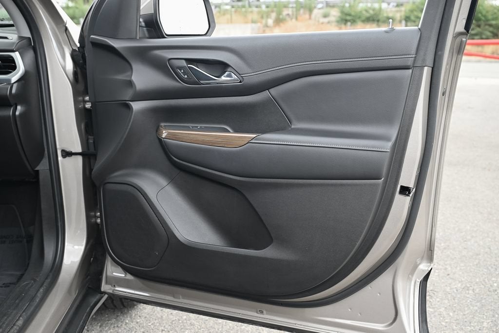 2022 GMC Acadia SLE