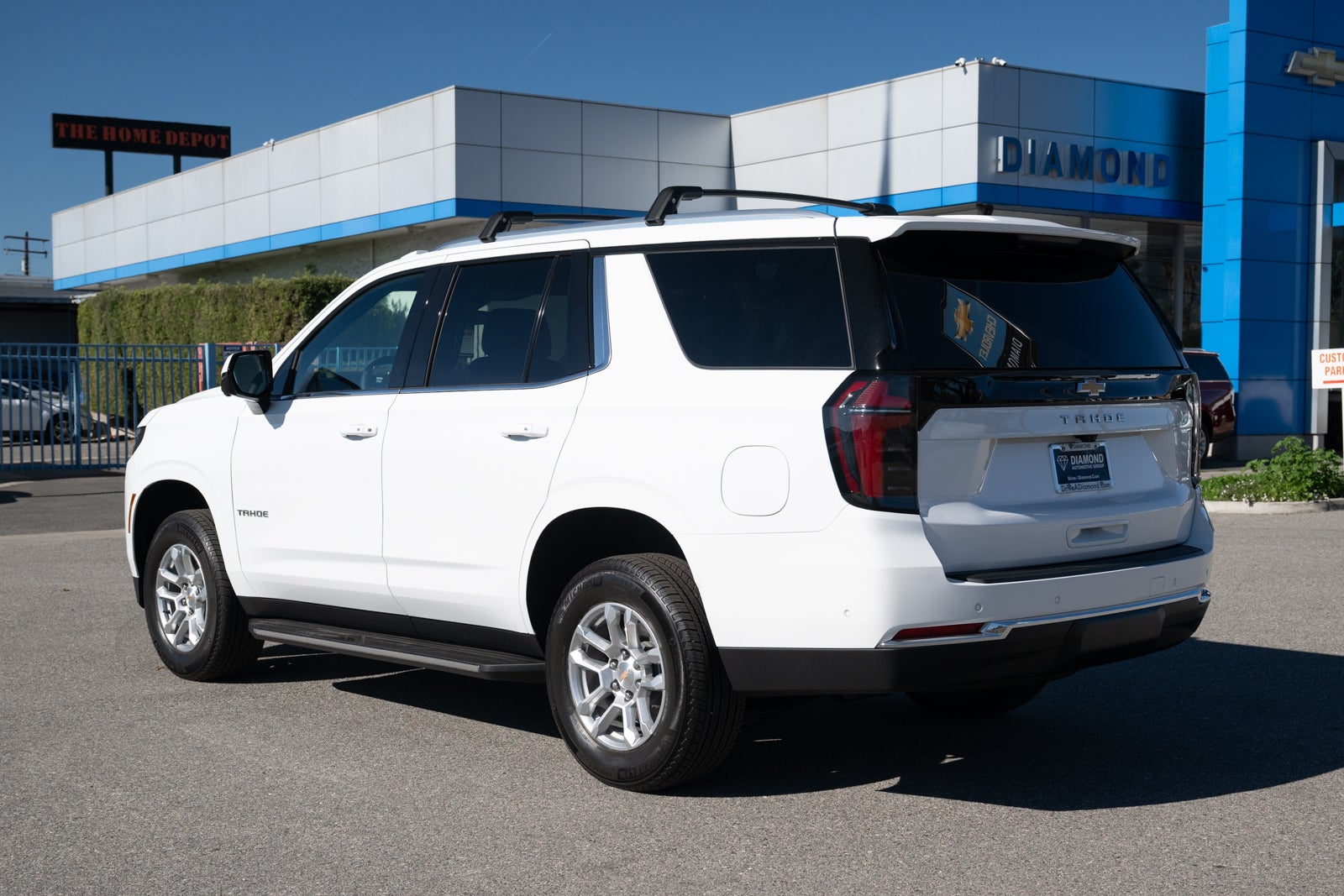 2026 Chevrolet Tahoe LS
