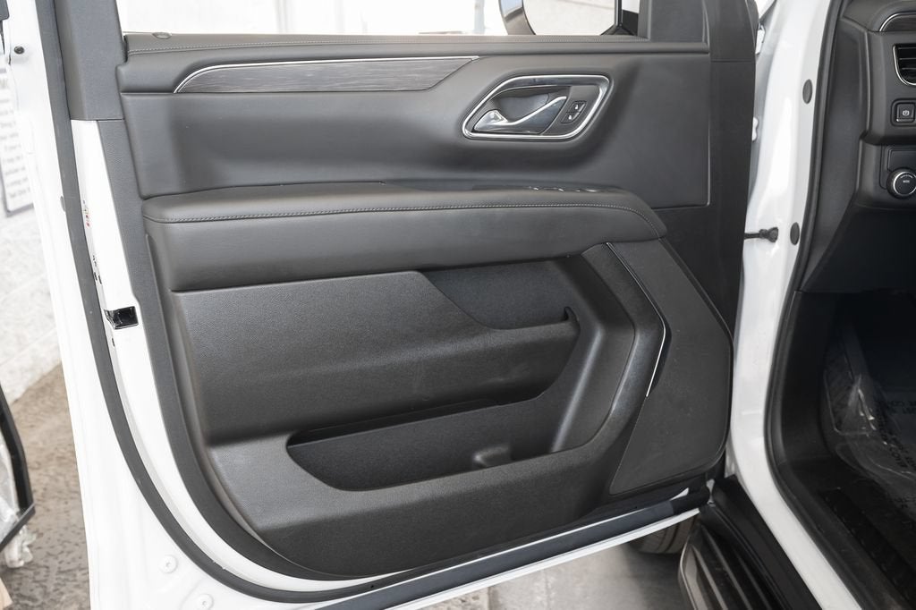 2024 Chevrolet Suburban LS