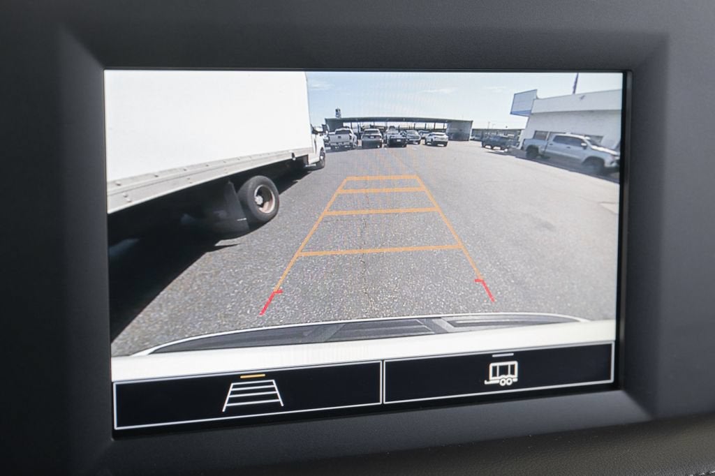 2024 Chevrolet Suburban LS