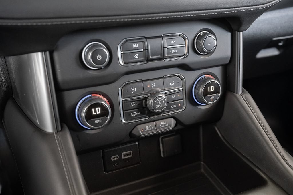 2024 Chevrolet Suburban LS
