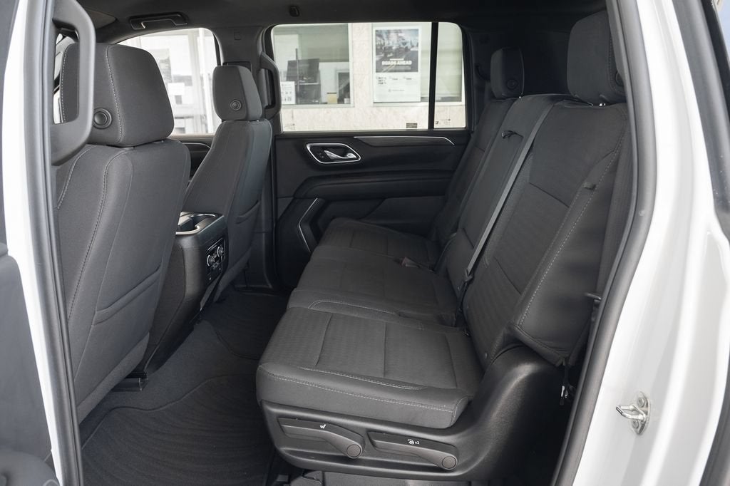 2024 Chevrolet Suburban LS