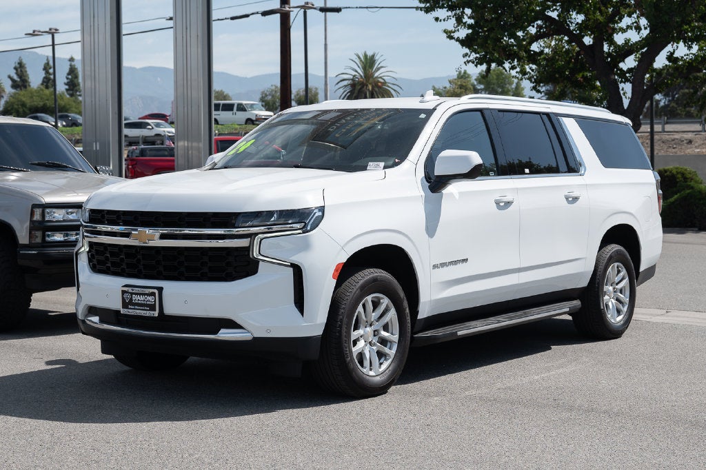 2024 Chevrolet Suburban LS