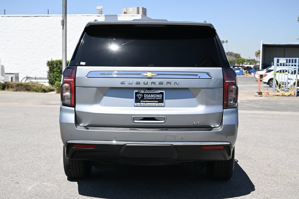 2024 Chevrolet Suburban LT