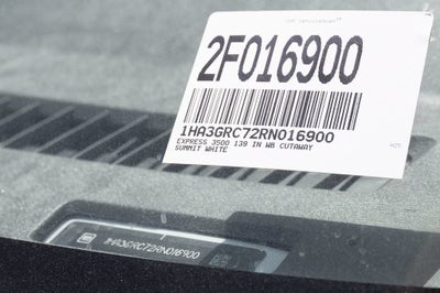 2024 Chevrolet Express Cutaway 3500 1WT