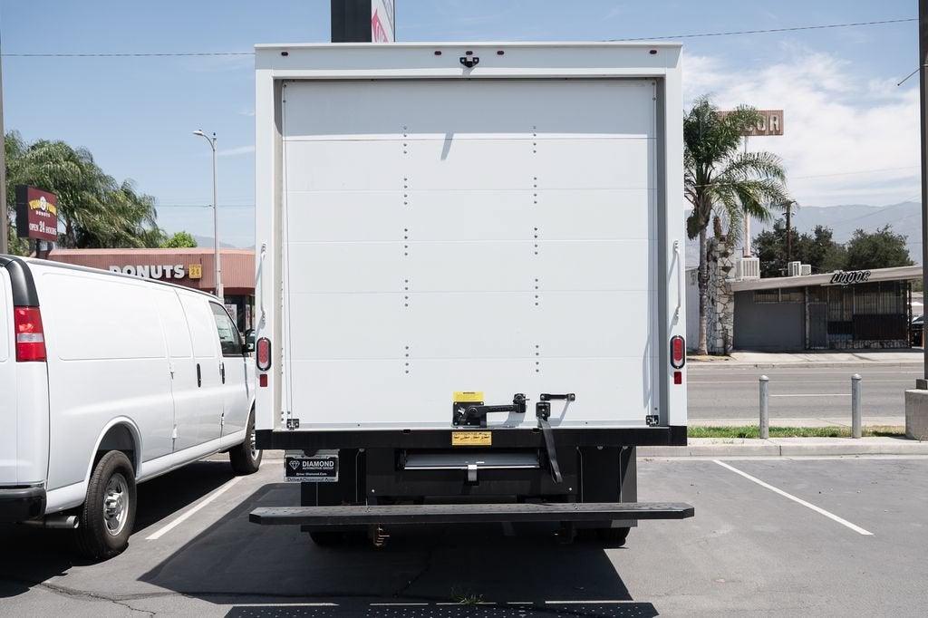 2024 Chevrolet Express Cutaway 3500 1WT