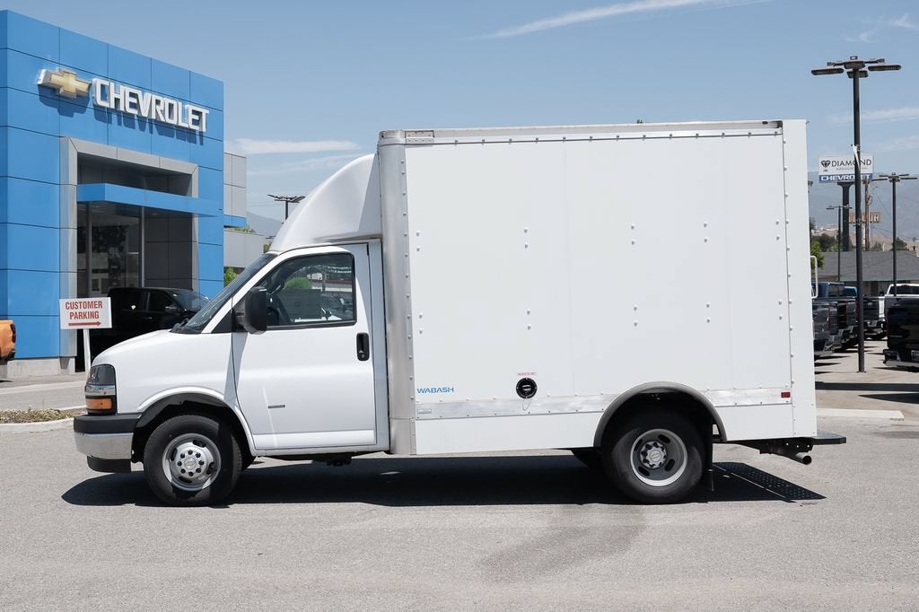 2024 Chevrolet Express Cutaway 3500 1WT