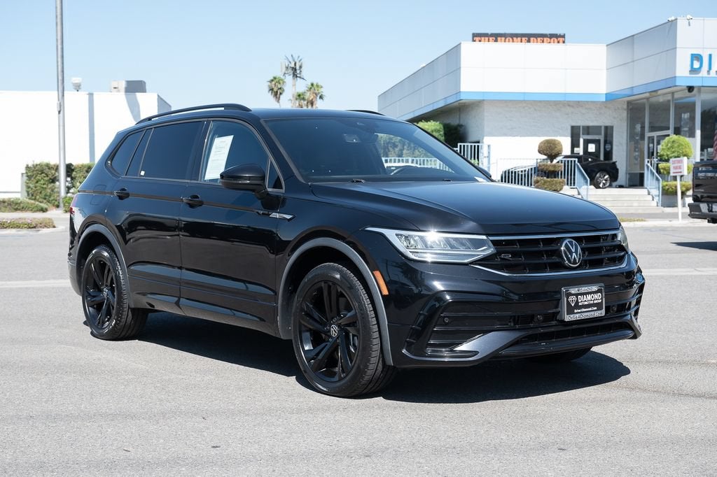 2023 Volkswagen Tiguan SE R-Line Black