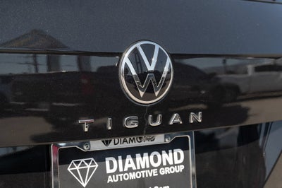 2023 Volkswagen Tiguan SE R-Line Black
