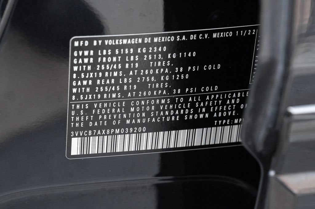 2023 Volkswagen Tiguan SE R-Line Black