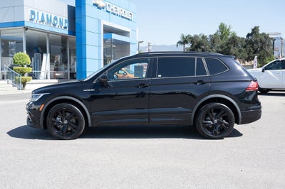 2023 Volkswagen Tiguan SE R-Line Black