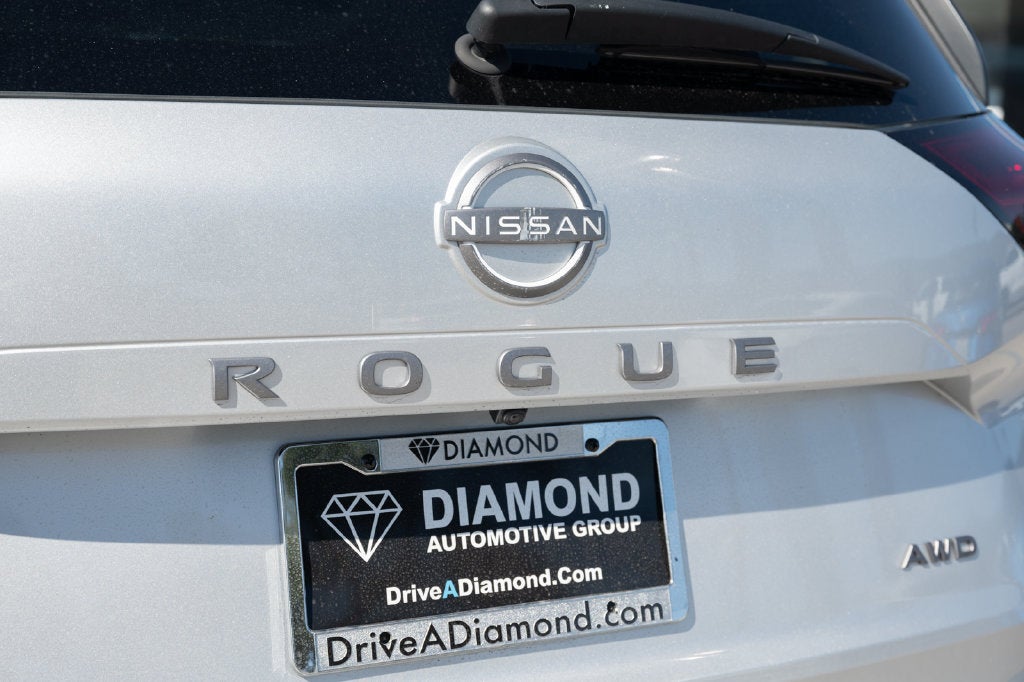 2025 Nissan Rogue SV