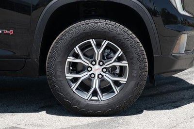 2025 GMC Acadia AT4