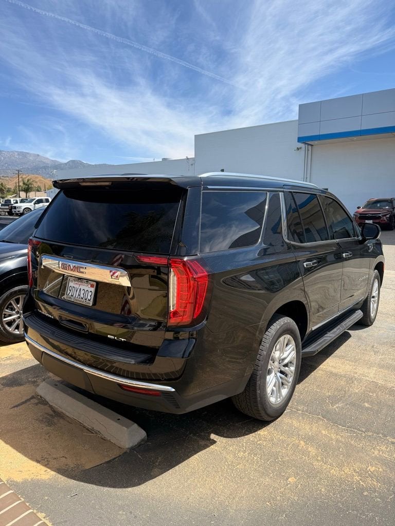 2023 GMC Yukon SLT