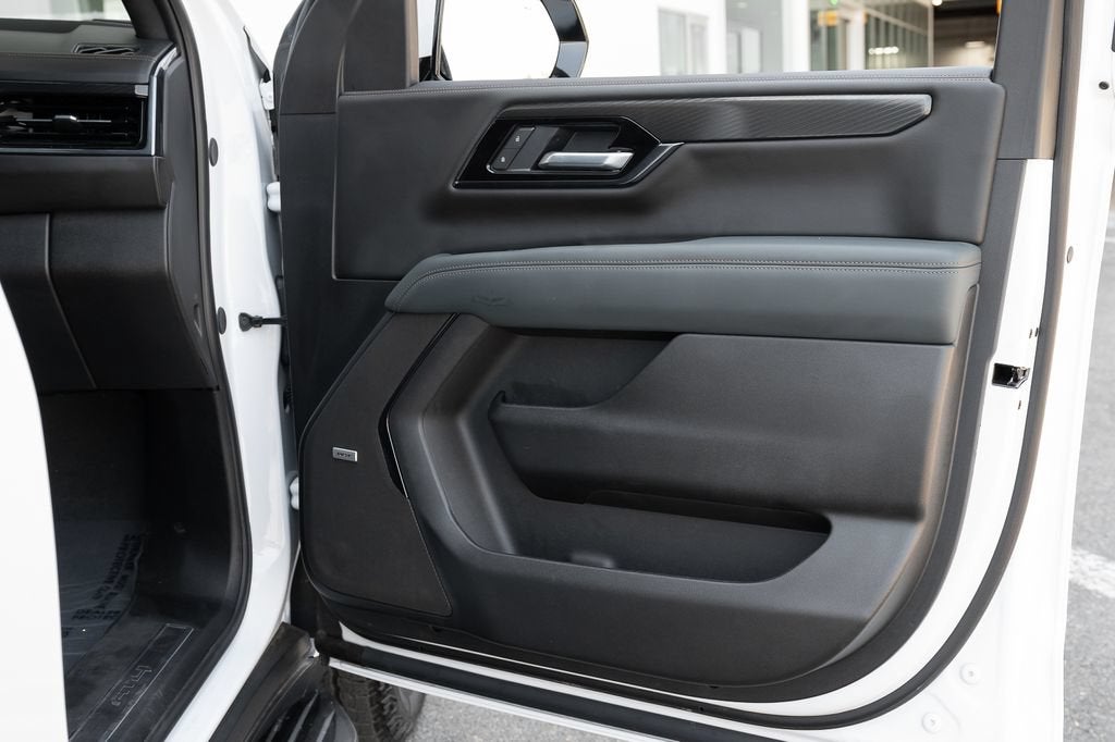2025 GMC Yukon AT4