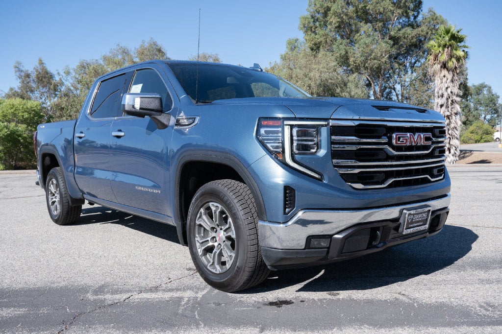 2024 GMC Sierra 1500 SLT