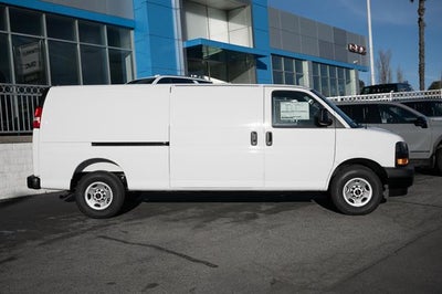 2025 GMC Savana Cargo 2500 Work Van