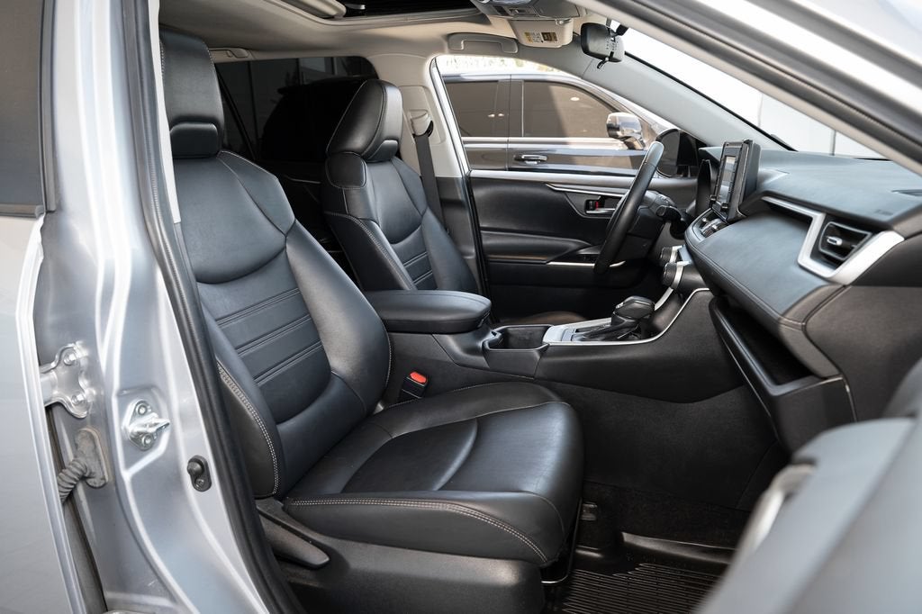 2022 Toyota RAV4 XLE Premium