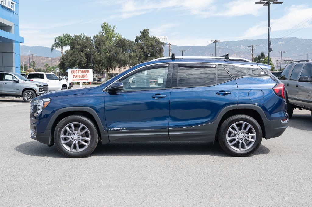 2023 GMC Terrain SLT