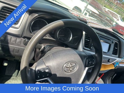 2017 Toyota Highlander LE