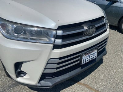 2017 Toyota Highlander LE