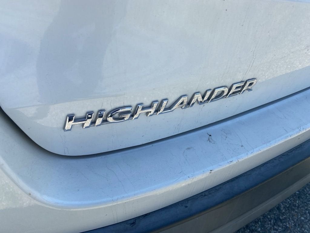 2017 Toyota Highlander LE