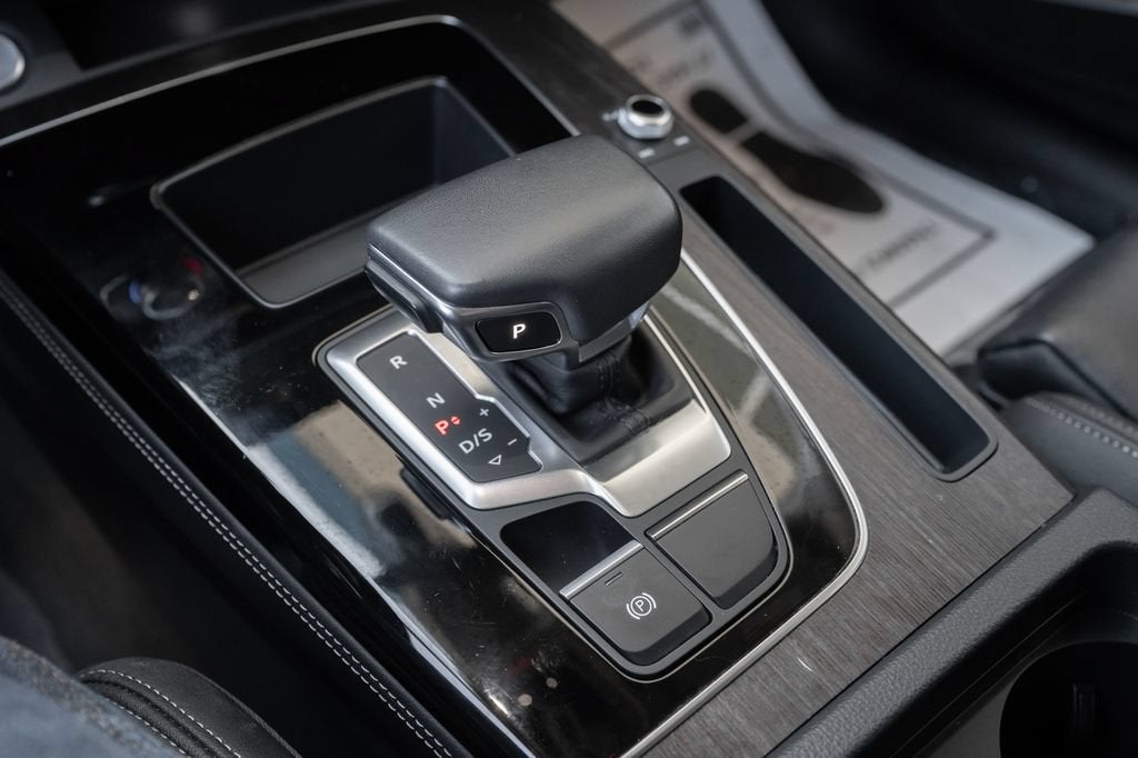 2024 Audi Q5 S line Premium Plus