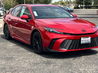2025 Toyota Camry SE