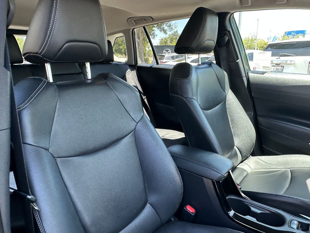 2022 Toyota Corolla Cross XLE